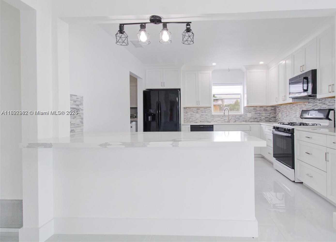 Small Image of 8441 NORTH WEST 18TH ST #18TH STREET, Pembroke Pines Number 12