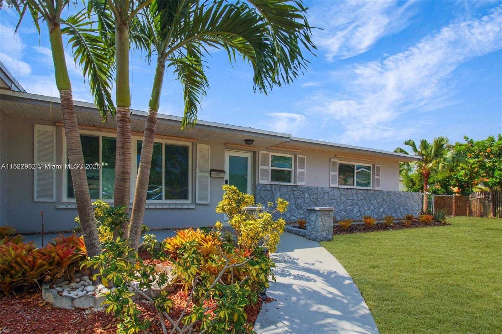 Small Image of 8441 NORTH WEST 18TH ST #18TH STREET, Pembroke Pines Number 8