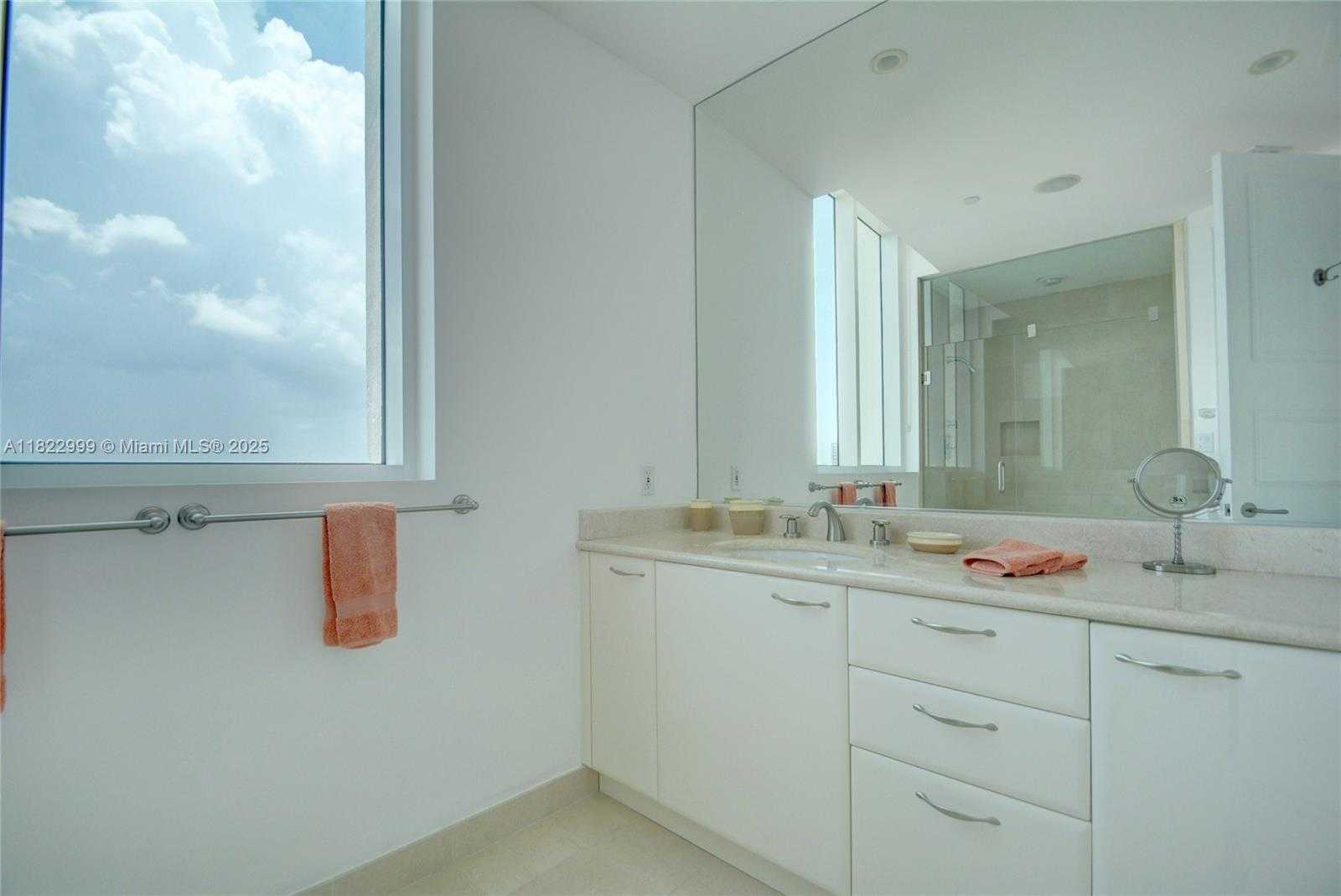 Small Image of 20155 NORTH EAST 38TH CT #2201, Aventura Number 32