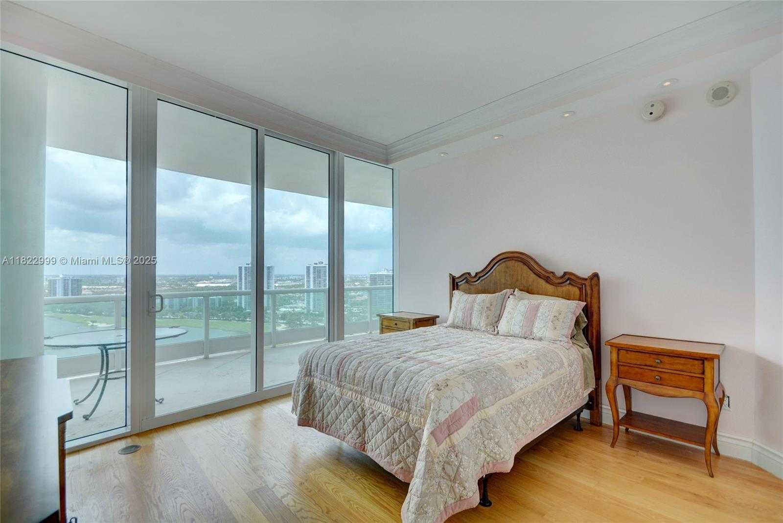Small Image of 20155 NORTH EAST 38TH CT #2201, Aventura Number 36