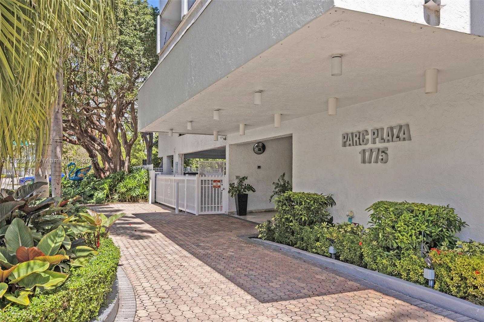 Small Image of 1775 WASHINGTON AVE #4C, Miami Beach Number 31