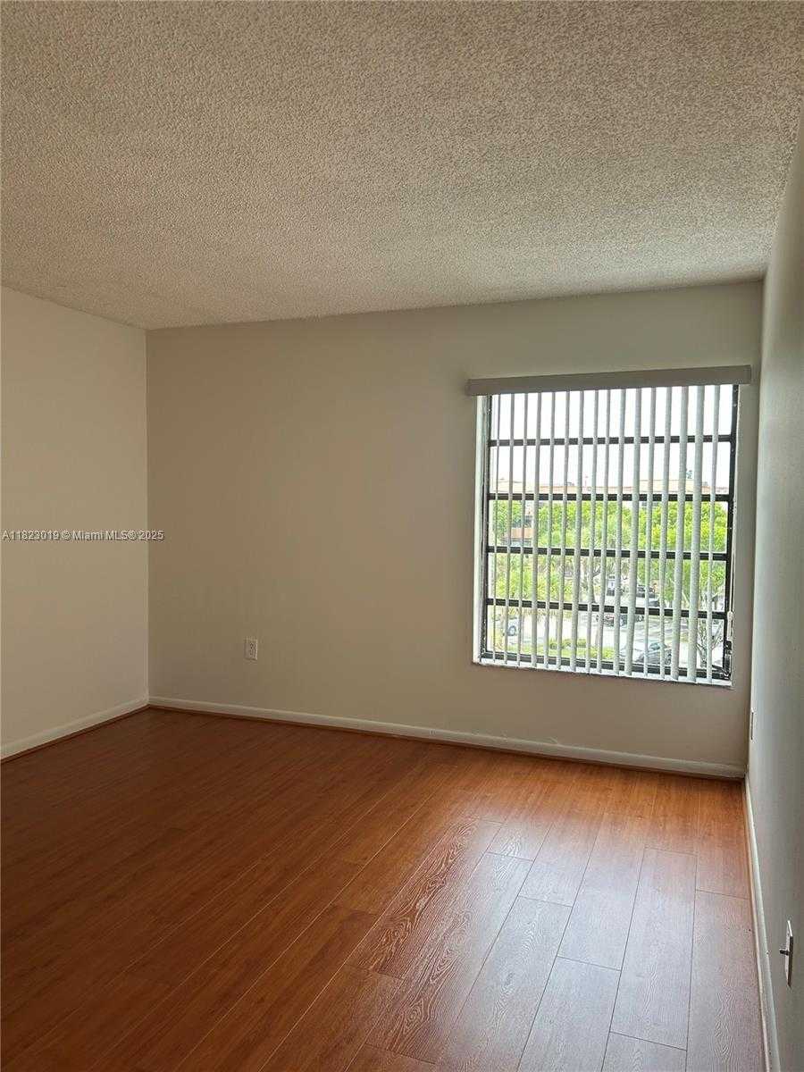 Small Image of 5900 SOUTH WEST 127TH AVE #3412, Miami Number 23