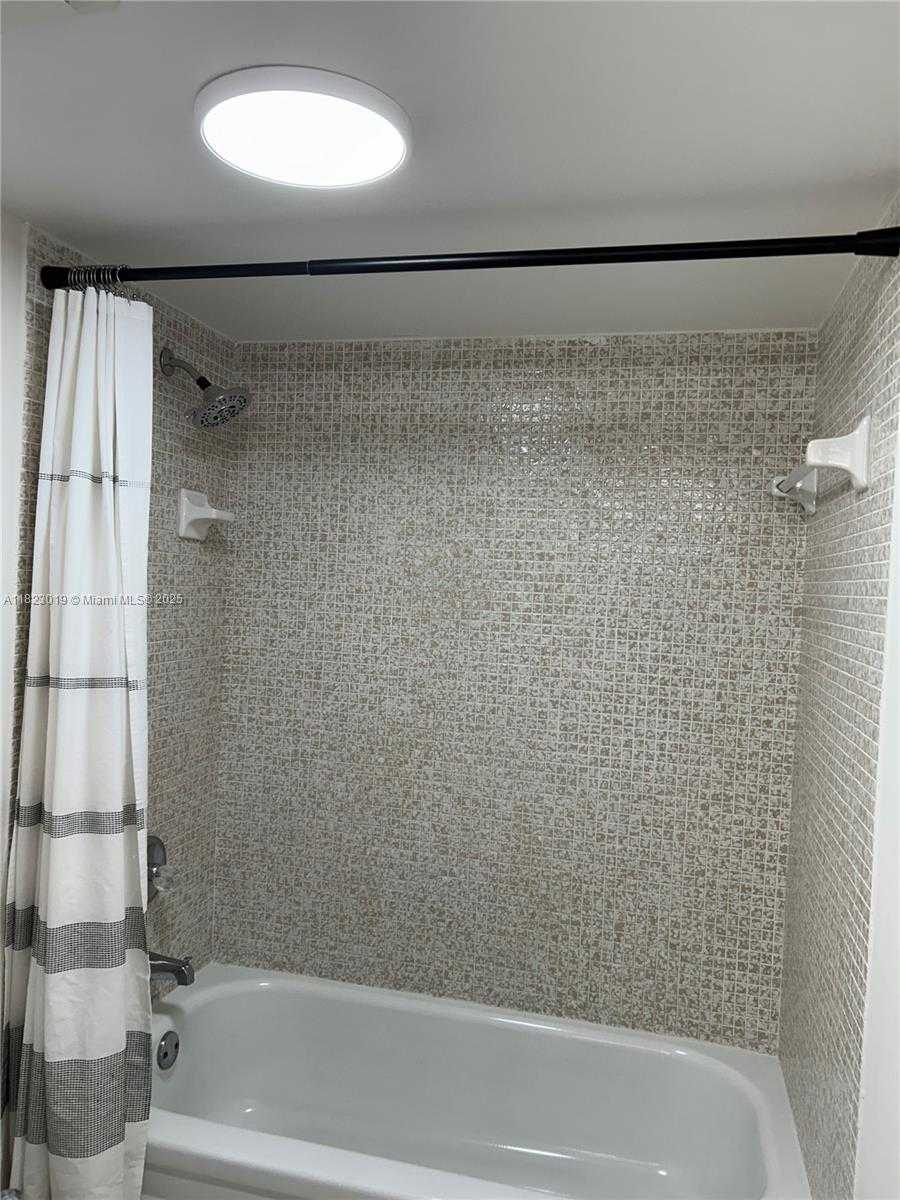 Small Image of 5900 SOUTH WEST 127TH AVE #3412, Miami Number 26