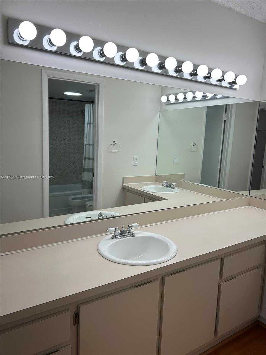 Small Image of 5900 SOUTH WEST 127TH AVE #3412, Miami Number 28