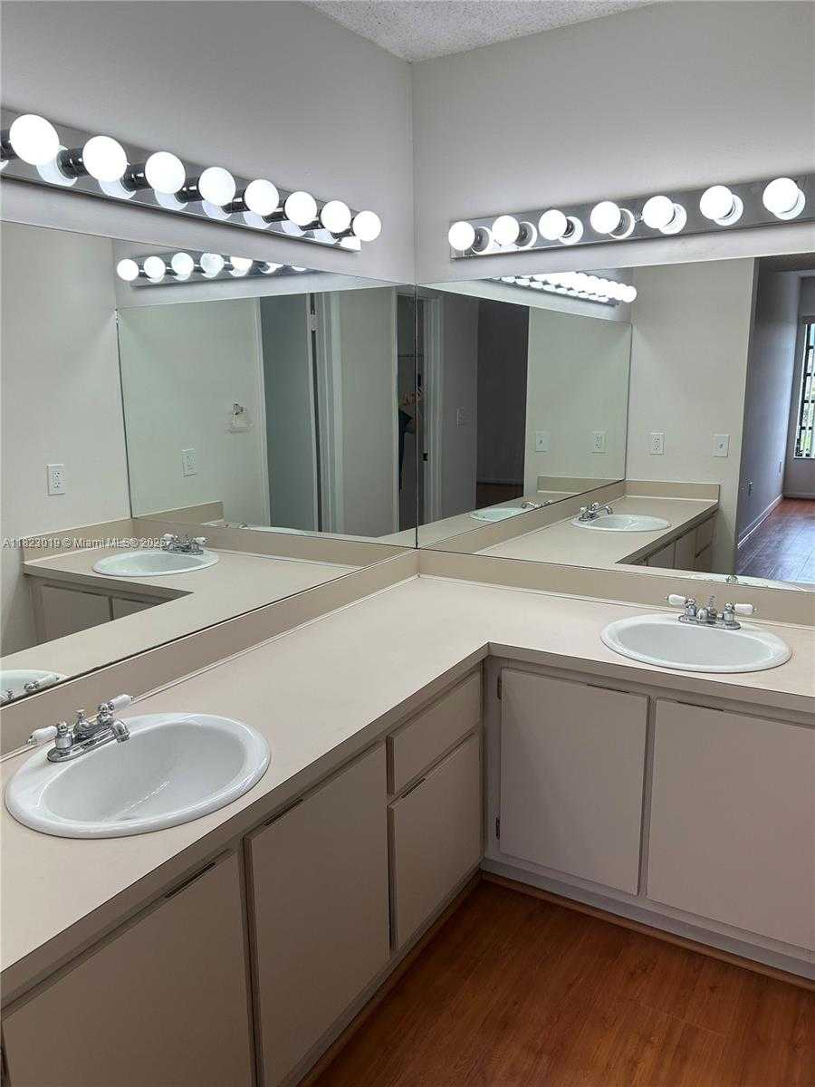 Small Image of 5900 SOUTH WEST 127TH AVE #3412, Miami Number 29