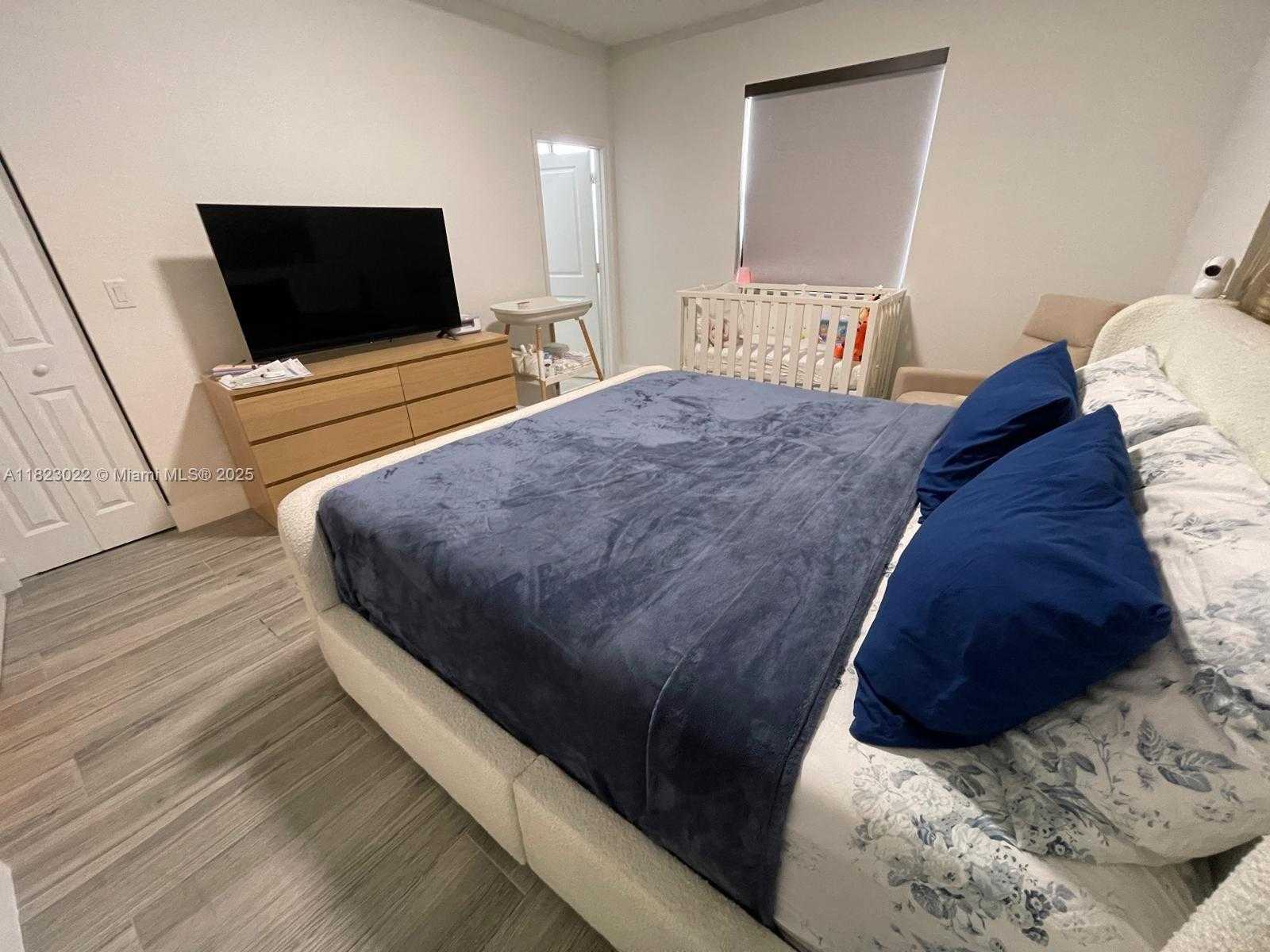 Small Image of 25417 SOUTH WEST 108TH CT, Homestead Number 16