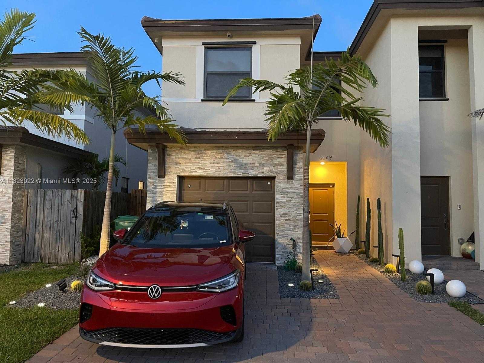 Small Image of 25417 SOUTH WEST 108TH CT, Homestead Number 2