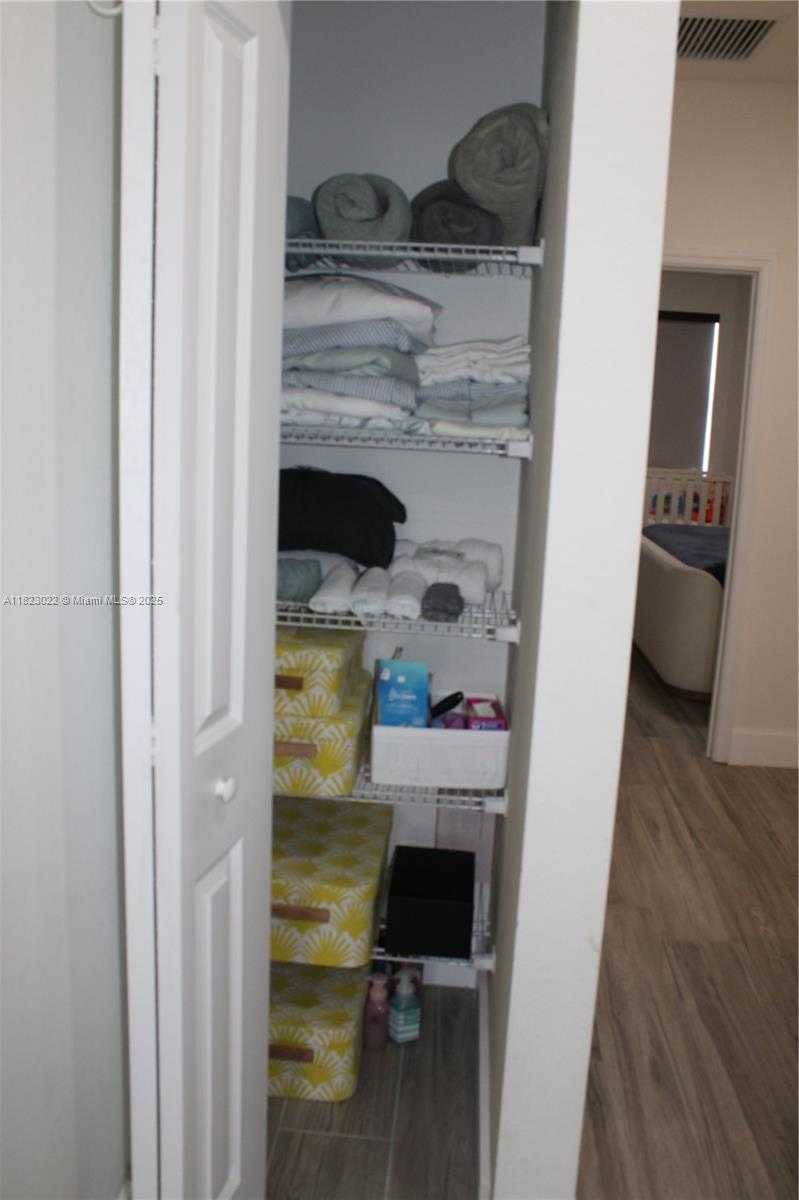 Small Image of 25417 SOUTH WEST 108TH CT, Homestead Number 24