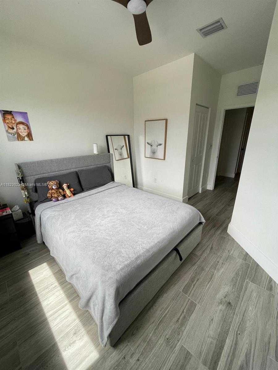 Small Image of 25417 SOUTH WEST 108TH CT, Homestead Number 28