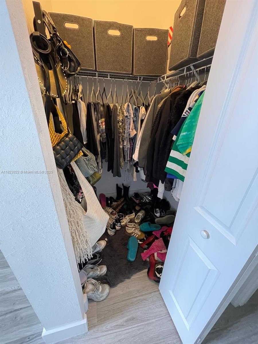 Small Image of 25417 SOUTH WEST 108TH CT, Homestead Number 29
