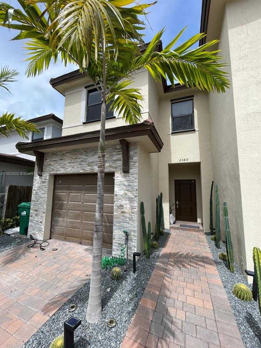 Small Image of 25417 SOUTH WEST 108TH CT, Homestead Number 3