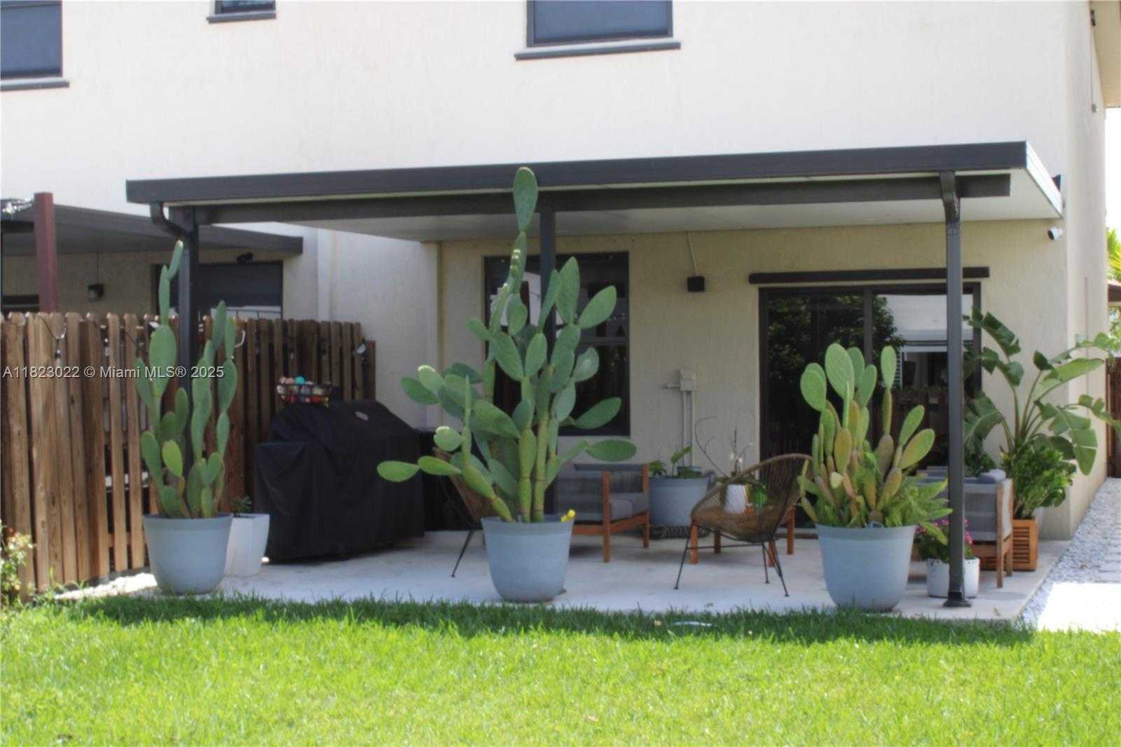 Small Image of 25417 SOUTH WEST 108TH CT, Homestead Number 37