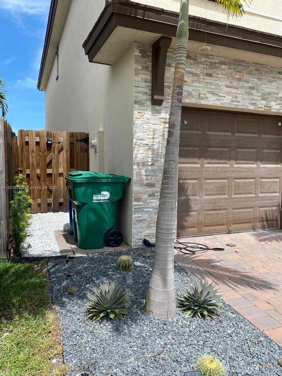 Small Image of 25417 SOUTH WEST 108TH CT, Homestead Number 42