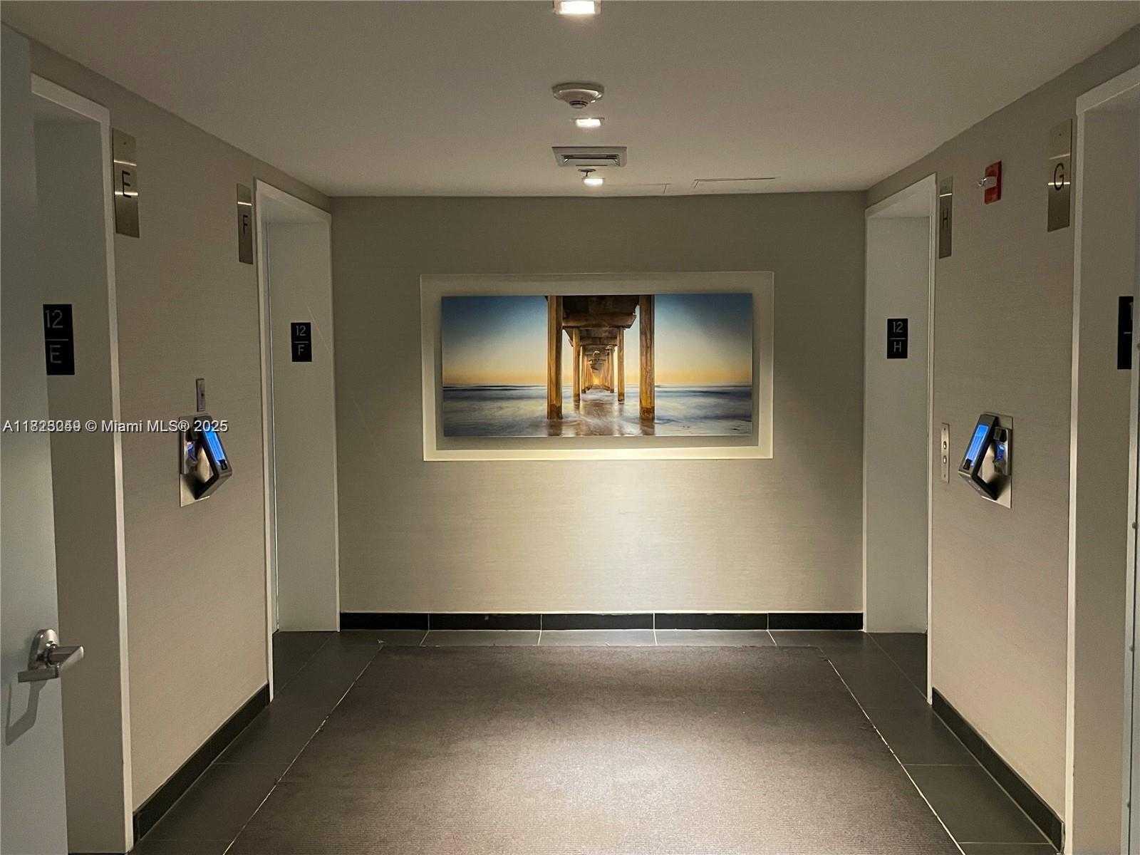 Small Image of 325 SOUTH BISCAYNE #1626, Miami Number 14
