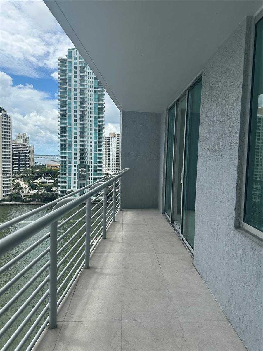 Small Image of 325 BISCAYNE #1626, Miami Number 35