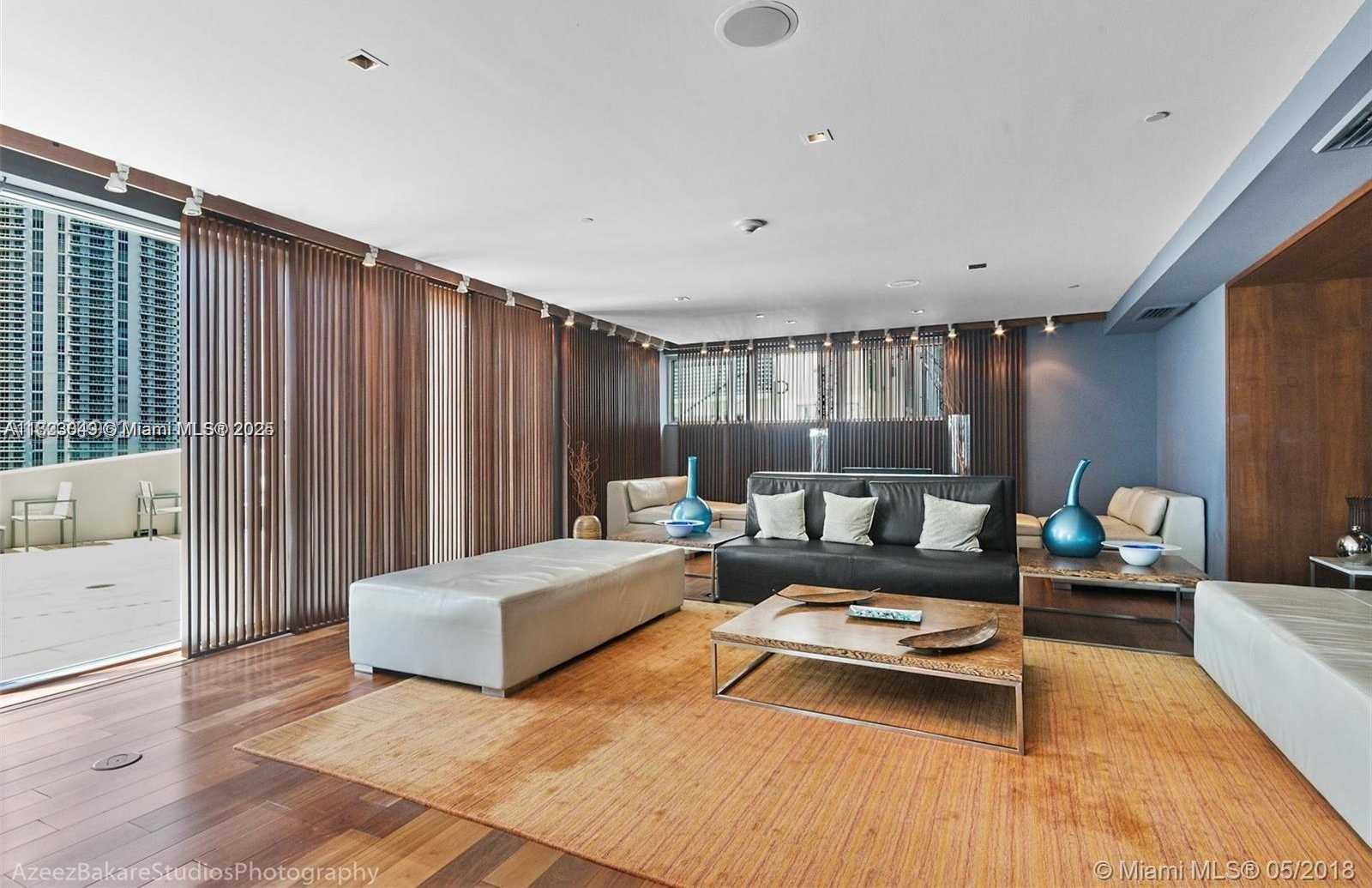 Small Image of 325 SOUTH BISCAYNE #1626, Miami Number 8