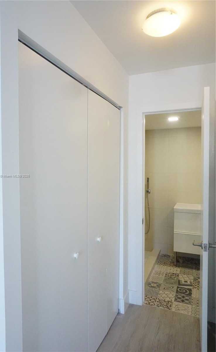 Small Image of 2851 NORTH EAST 183RD ST #1812E, Aventura Number 11