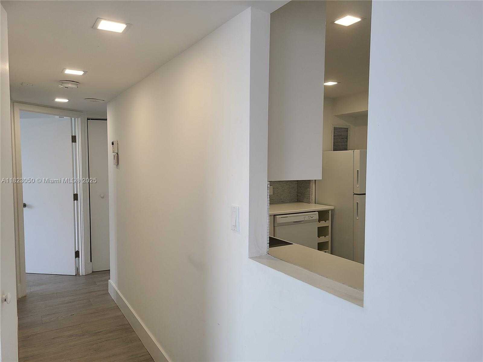 Small Image of 2851 NORTH EAST 183RD ST #1812E, Aventura Number 6