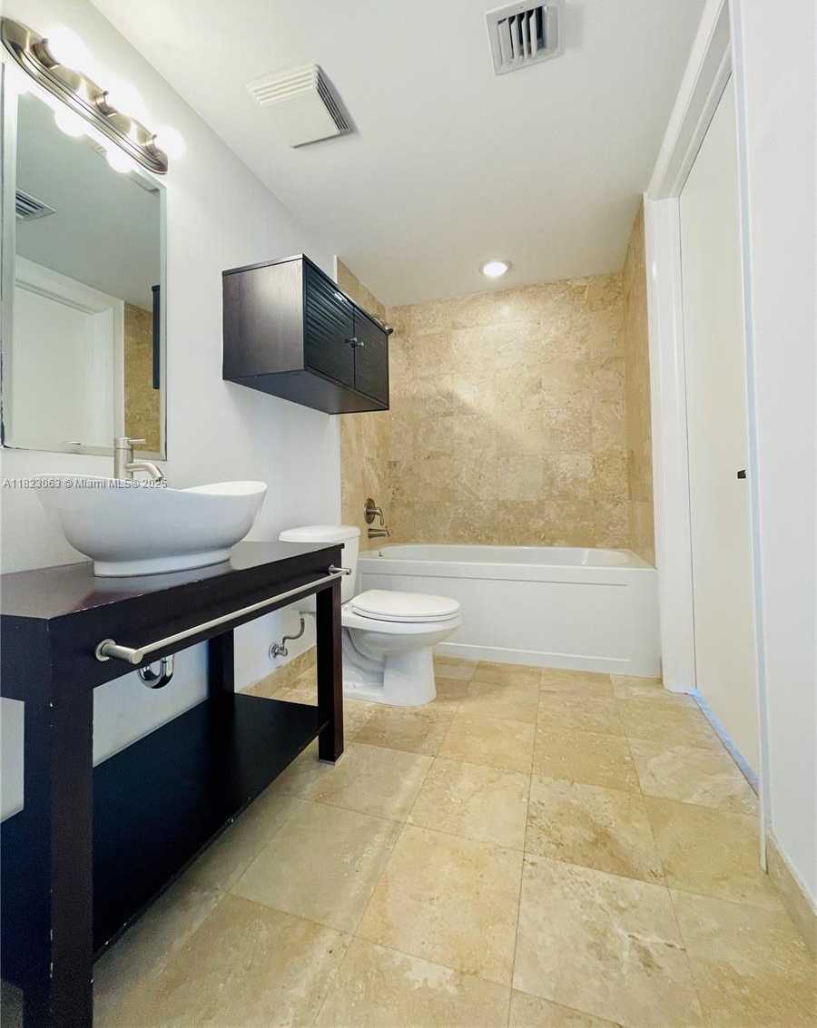 Small Image of 350 SOUTH MIAMI AVE #3411, Miami Number 5