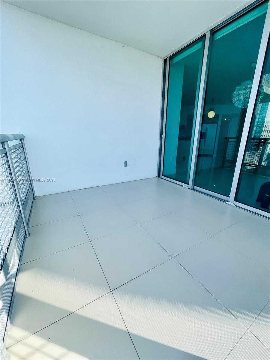 Small Image of 350 SOUTH MIAMI AVE #3411, Miami Number 7