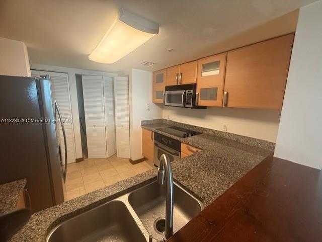 Small Image of 2101 BRICKELL AVE #2301, Miami Number 22