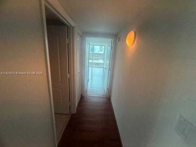 Small Image of 2101 BRICKELL AVE #2301, Miami Number 25