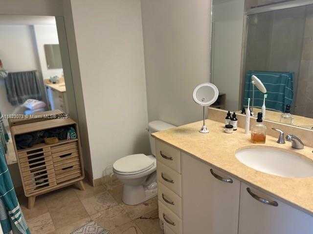 Small Image of 2101 BRICKELL AVE #2301, Miami Number 3