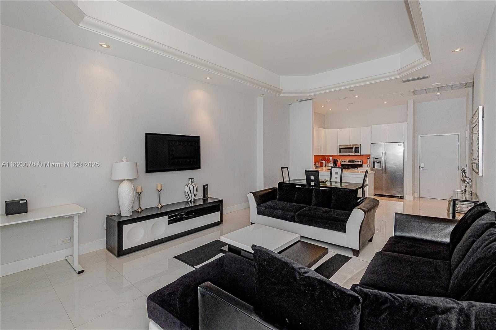 Small Image of 2301 COLLINS AVE #1619, Miami Beach Number 7