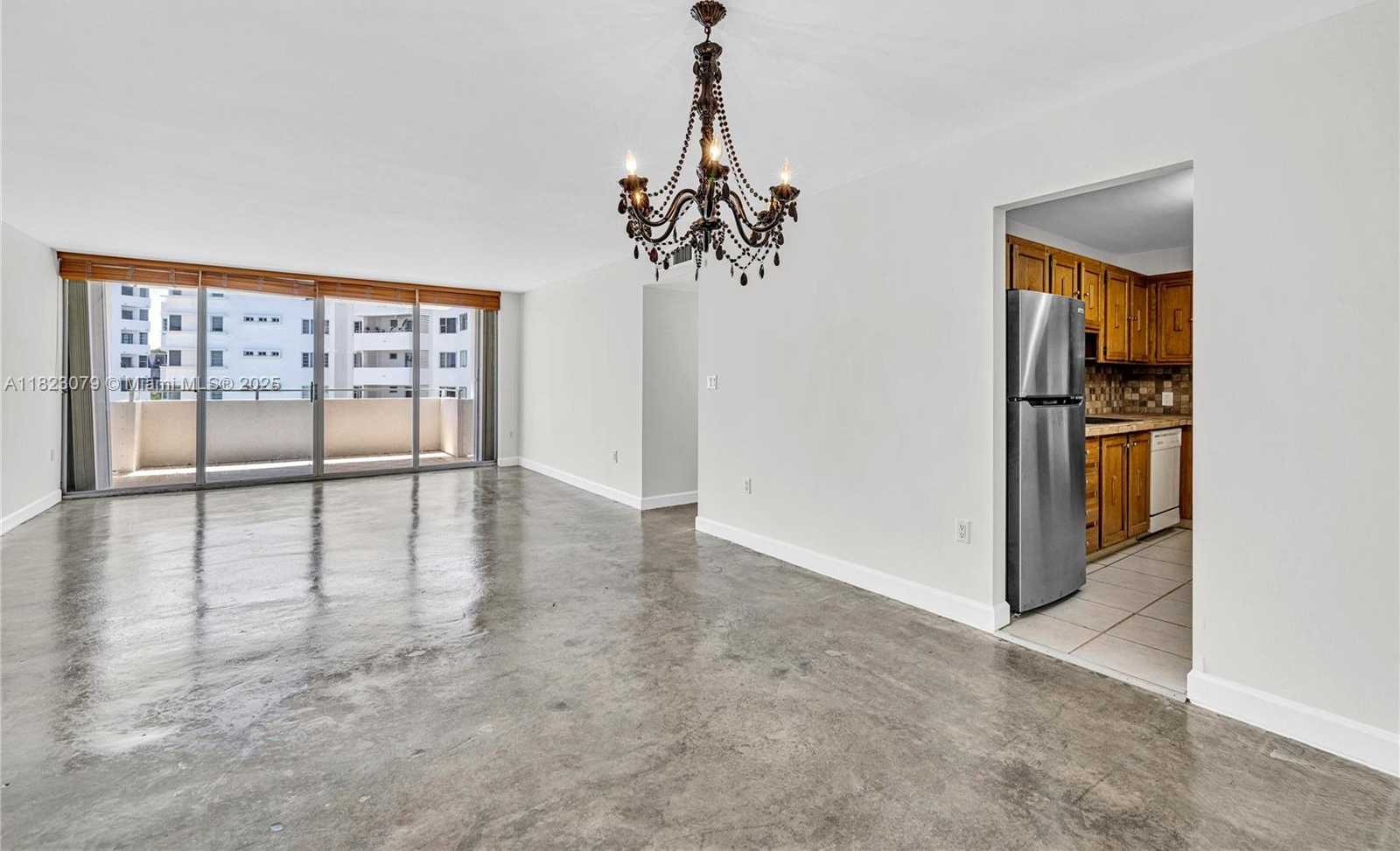 Small Image of 11 ISLAND AVE #608, Miami Beach Number 2