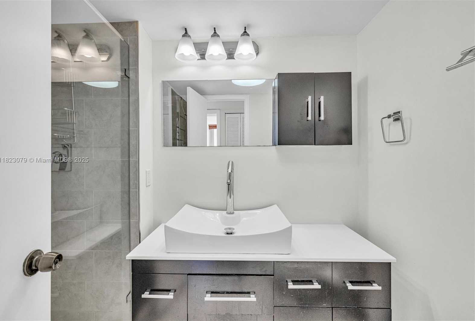 Small Image of 11 ISLAND AVE #608, Miami Beach Number 7