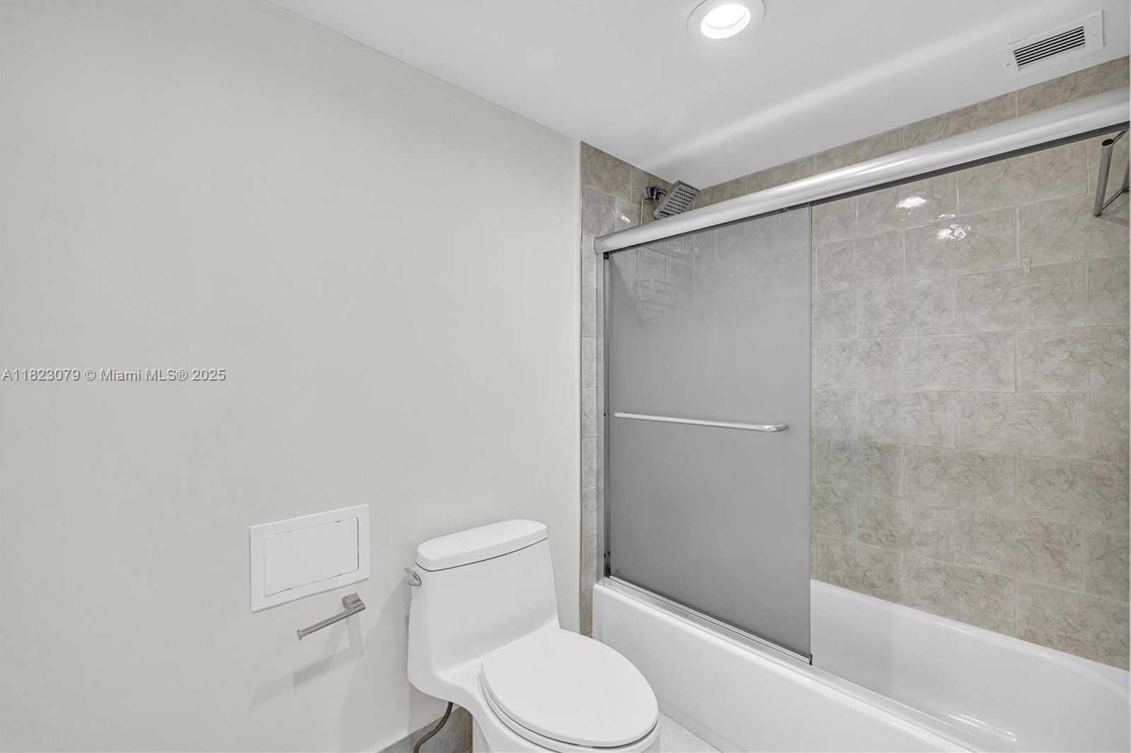Small Image of 11 ISLAND AVE #608, Miami Beach Number 8