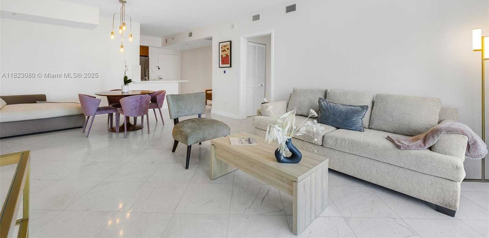 Small Image of 325 SOUTH BISCAYNE BLVD #1019, Miami Number 16