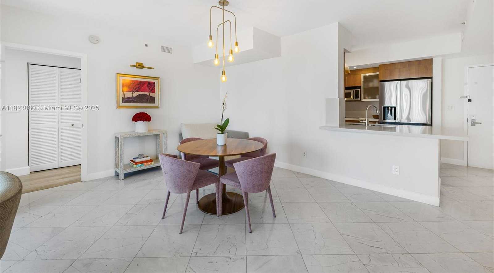Small Image of 325 SOUTH BISCAYNE BLVD #1019, Miami Number 8