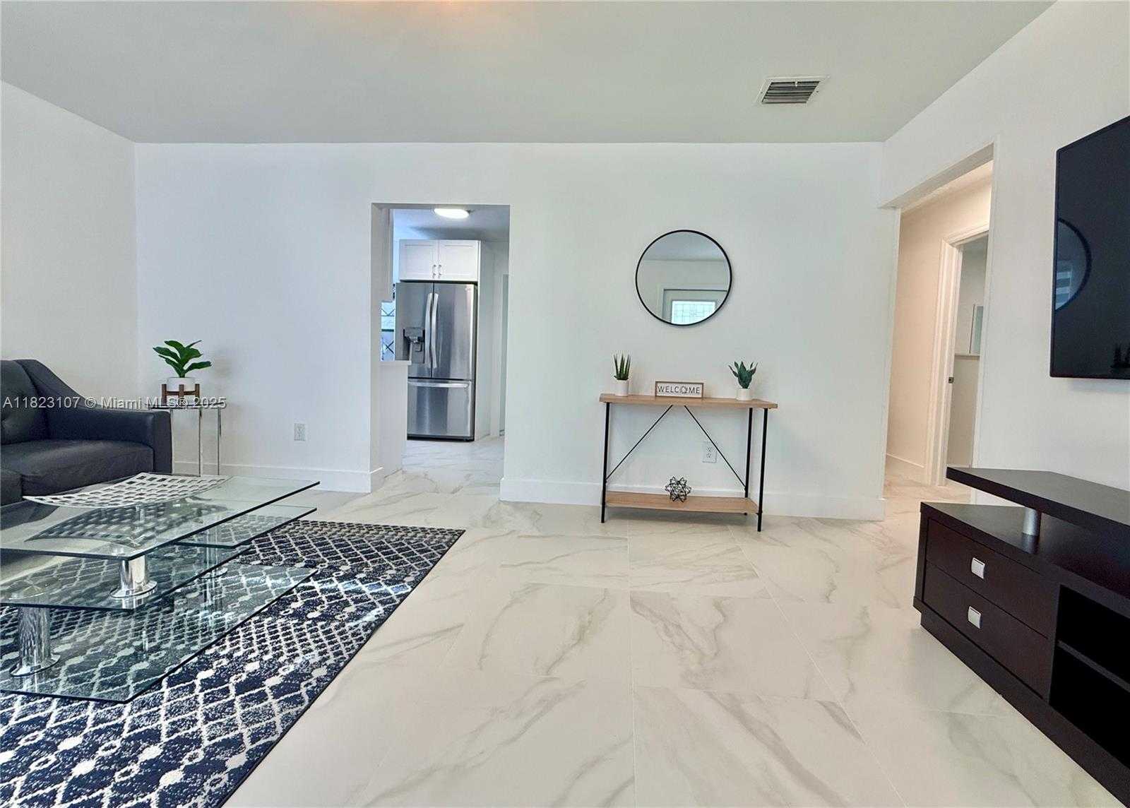 Small Image of South Miami Number 3