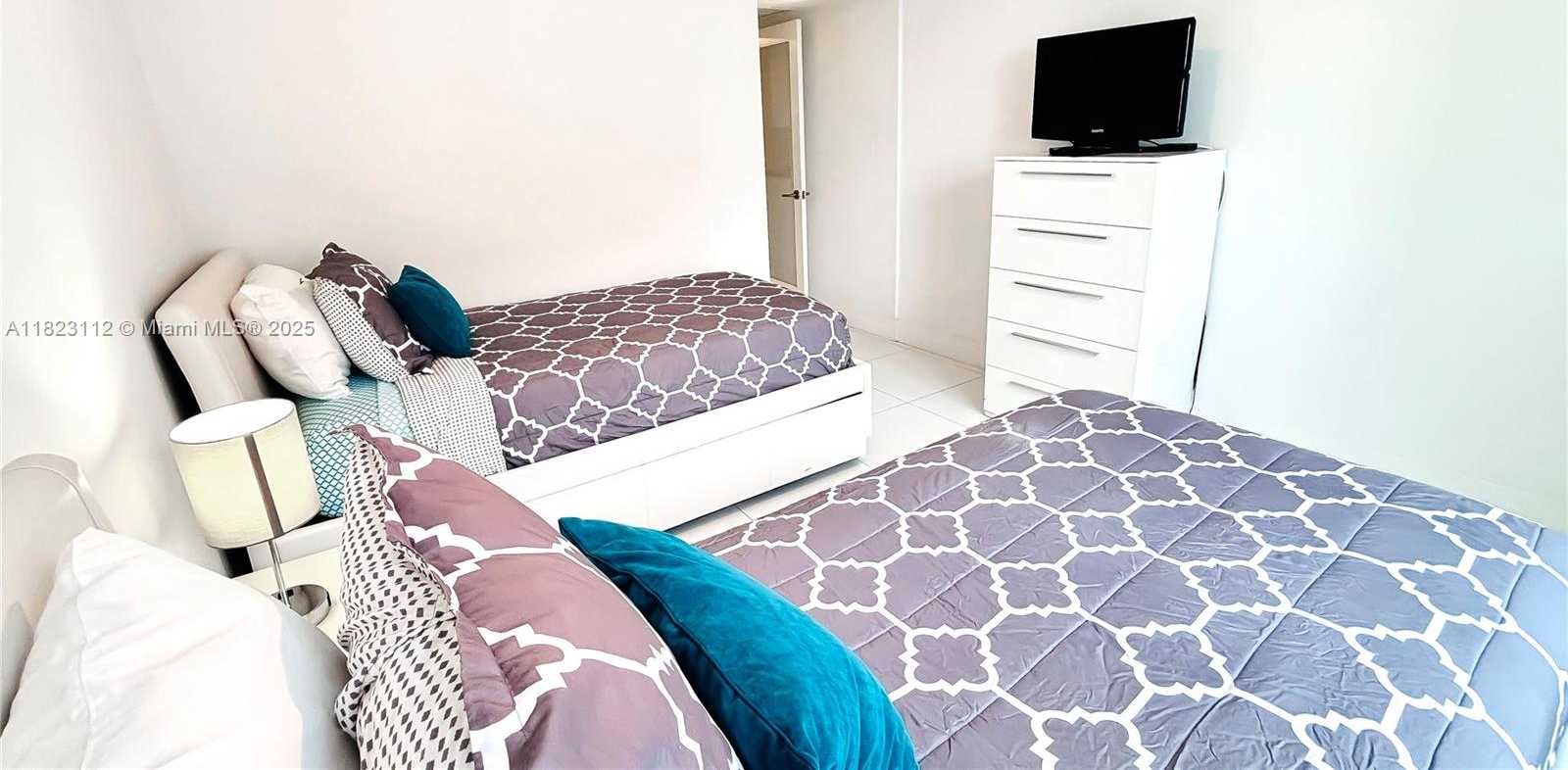 Small Image of 5161 COLLINS AVE #1003, Miami Beach Number 21