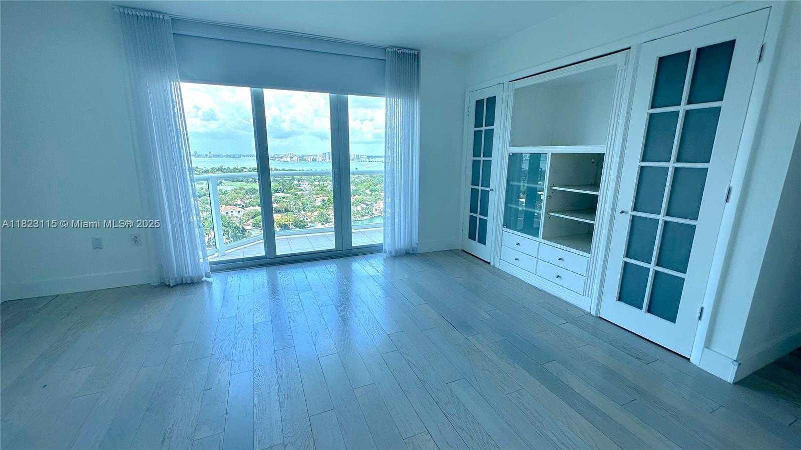 Small Image of 5900 COLLINS AVE #2203, Miami Beach Number 16