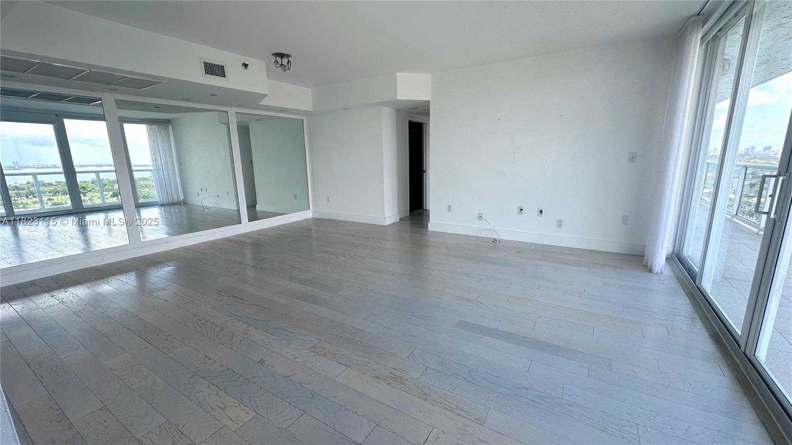 Small Image of 5900 COLLINS AVE #2203, Miami Beach Number 5