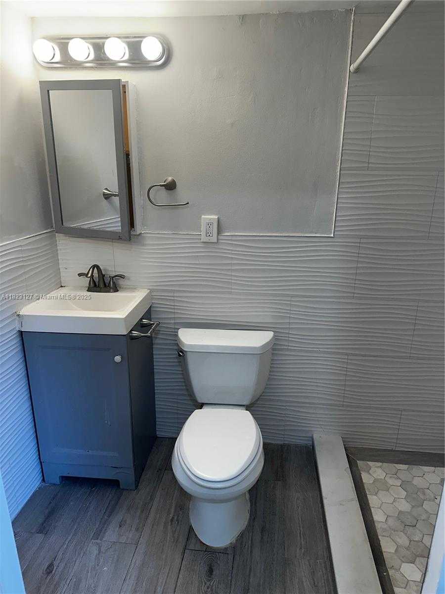 Small Image of 6837 SOUTH WEST 39TH TERRACE #B, South Miami Number 16