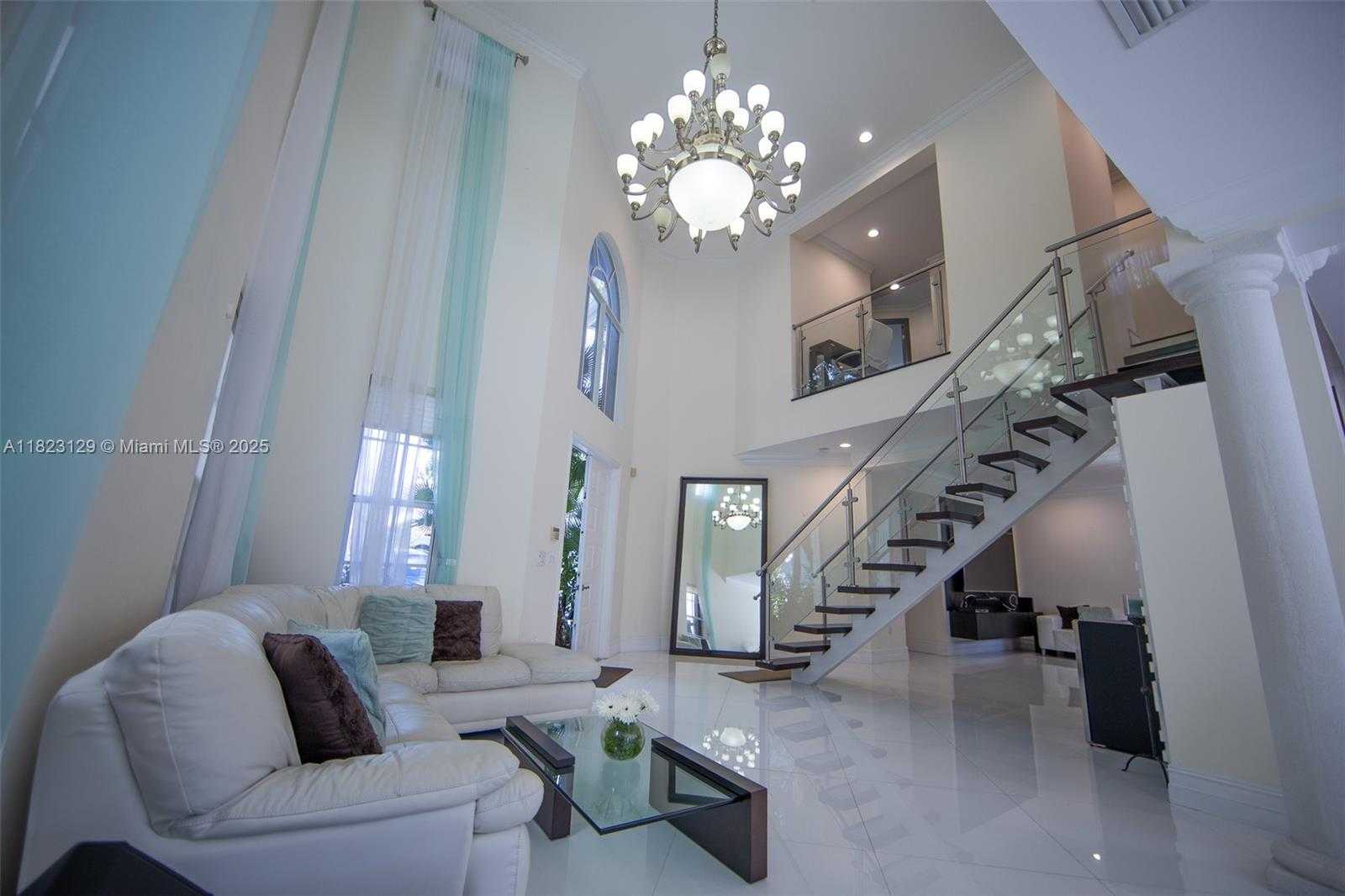 Small Image of 19474 39TH AVE #n/a, Sunny Isles Beach Number 2
