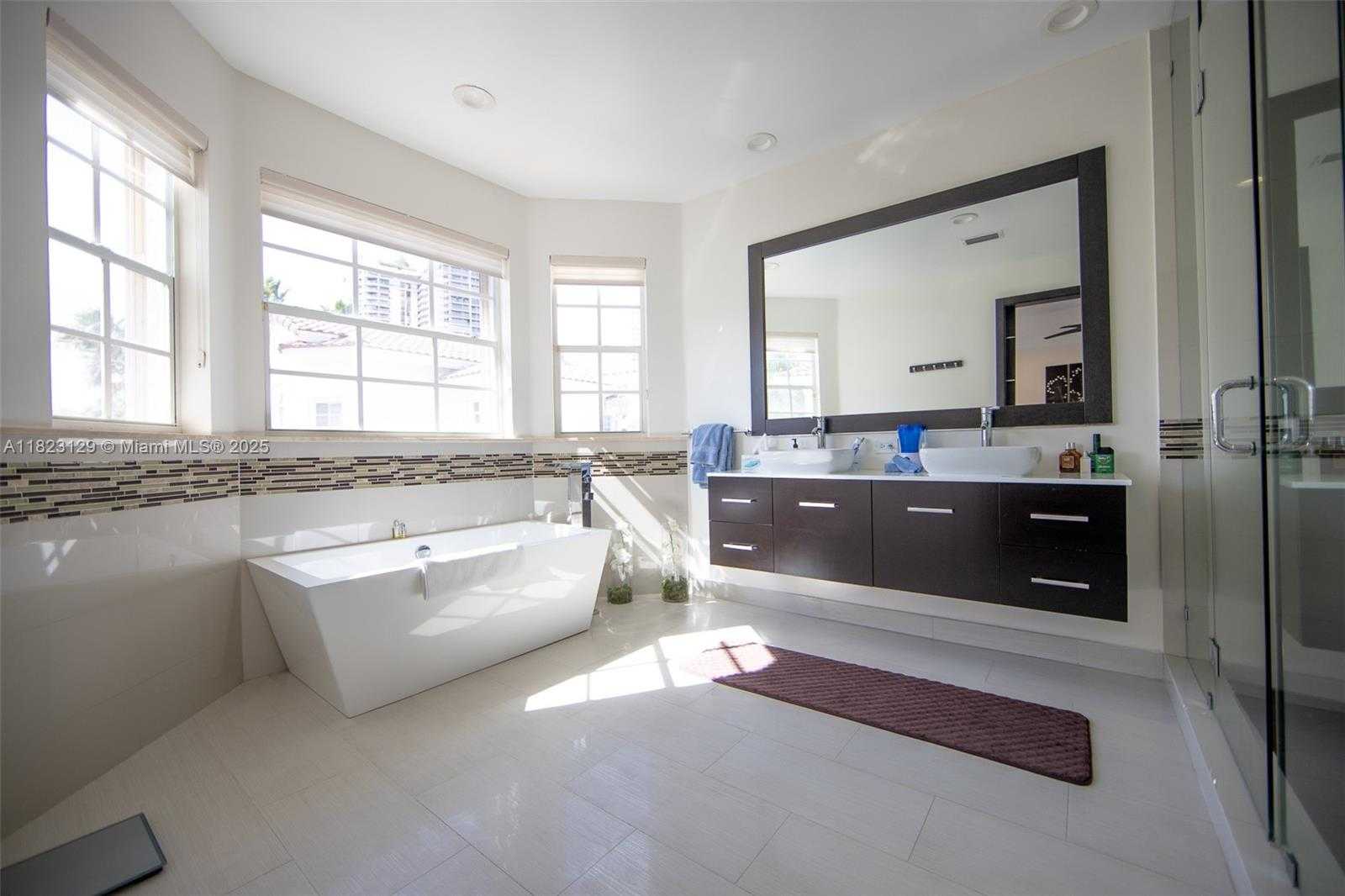 Small Image of 19474 39TH AVE #n/a, Sunny Isles Beach Number 25