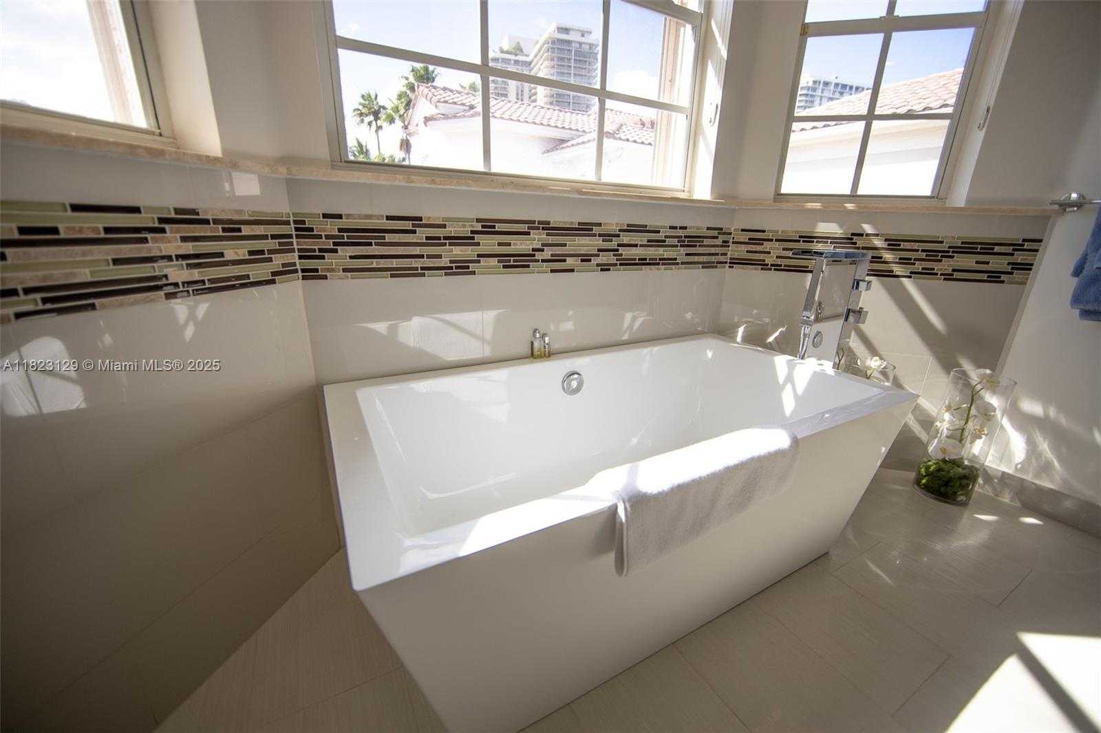 Small Image of 19474 39TH AVE #n/a, Sunny Isles Beach Number 27