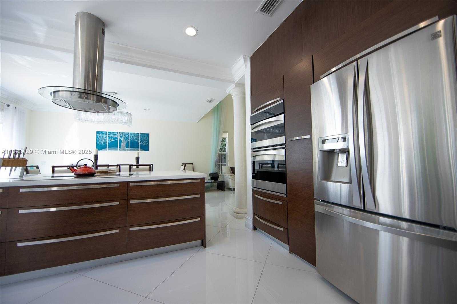 Small Image of 19474 39TH AVE #n/a, Sunny Isles Beach Number 6