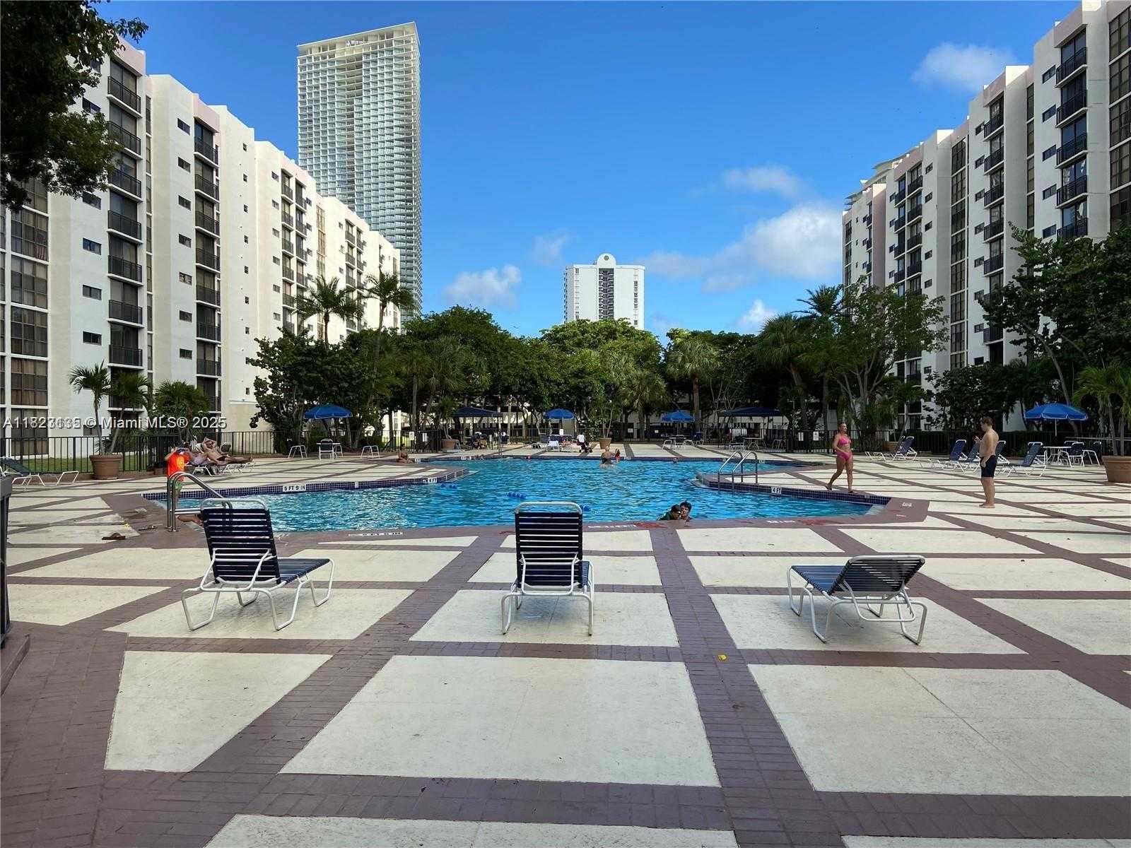 Small Image of 17021 NORTH BAY RD #627, Sunny Isles Beach Number 12