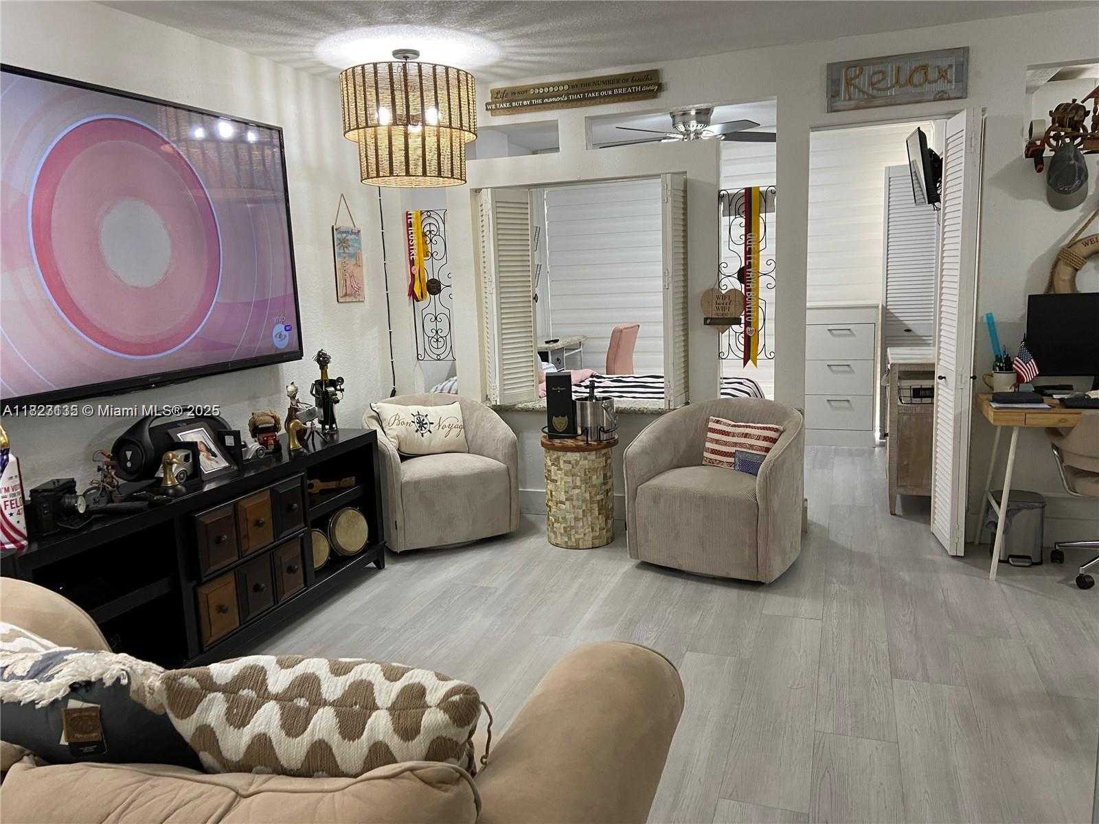 Small Image of 17021 NORTH BAY RD #627, Sunny Isles Beach Number 7