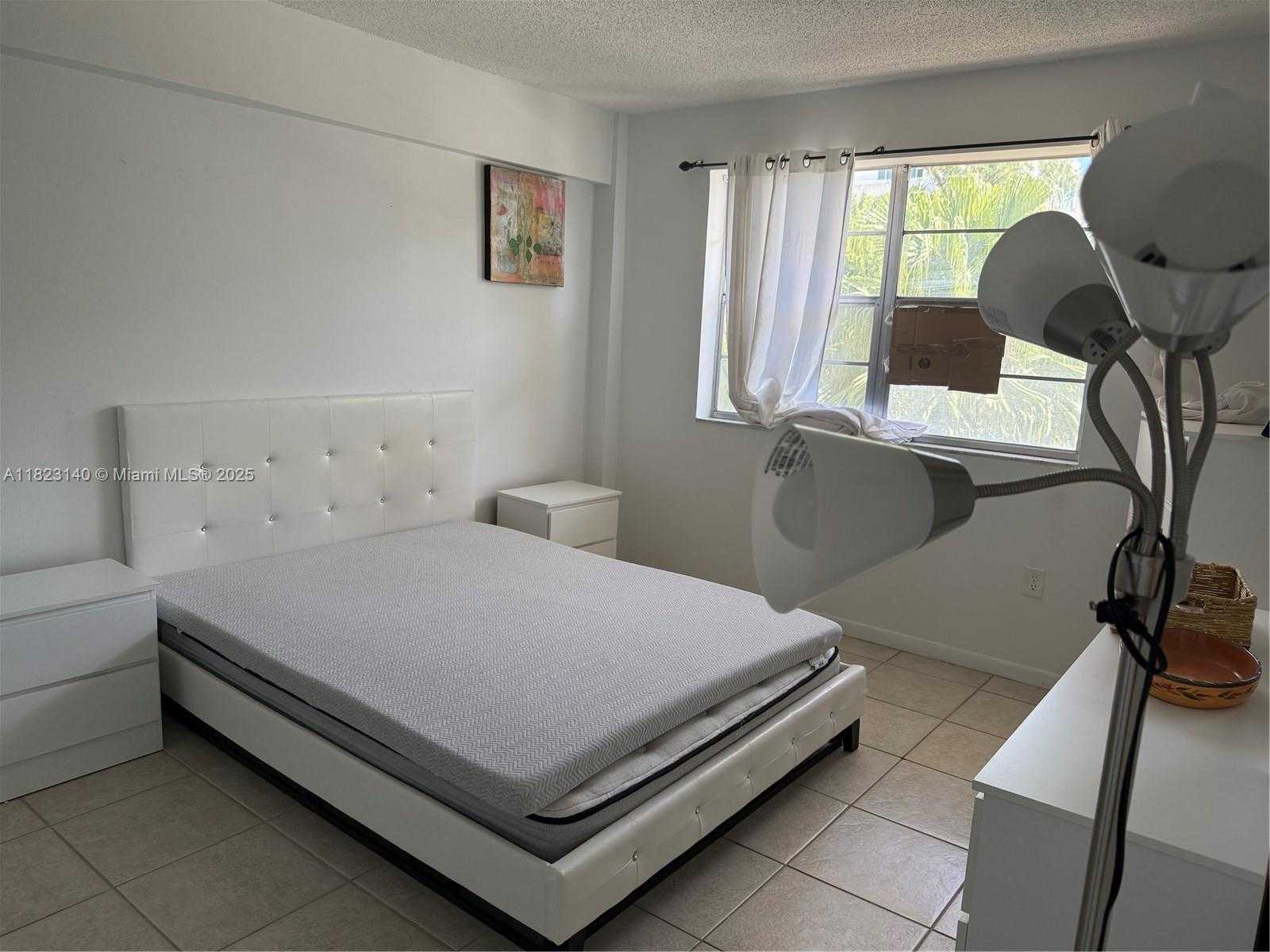 Small Image of 201 180TH DR #112, Sunny Isles Beach Number 12