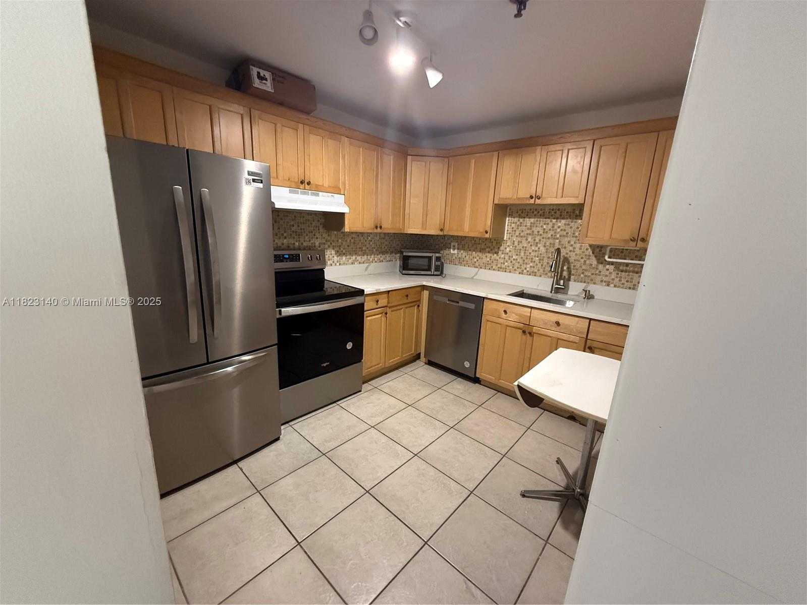 Small Image of 201 180TH DR #112, Sunny Isles Beach Number 8