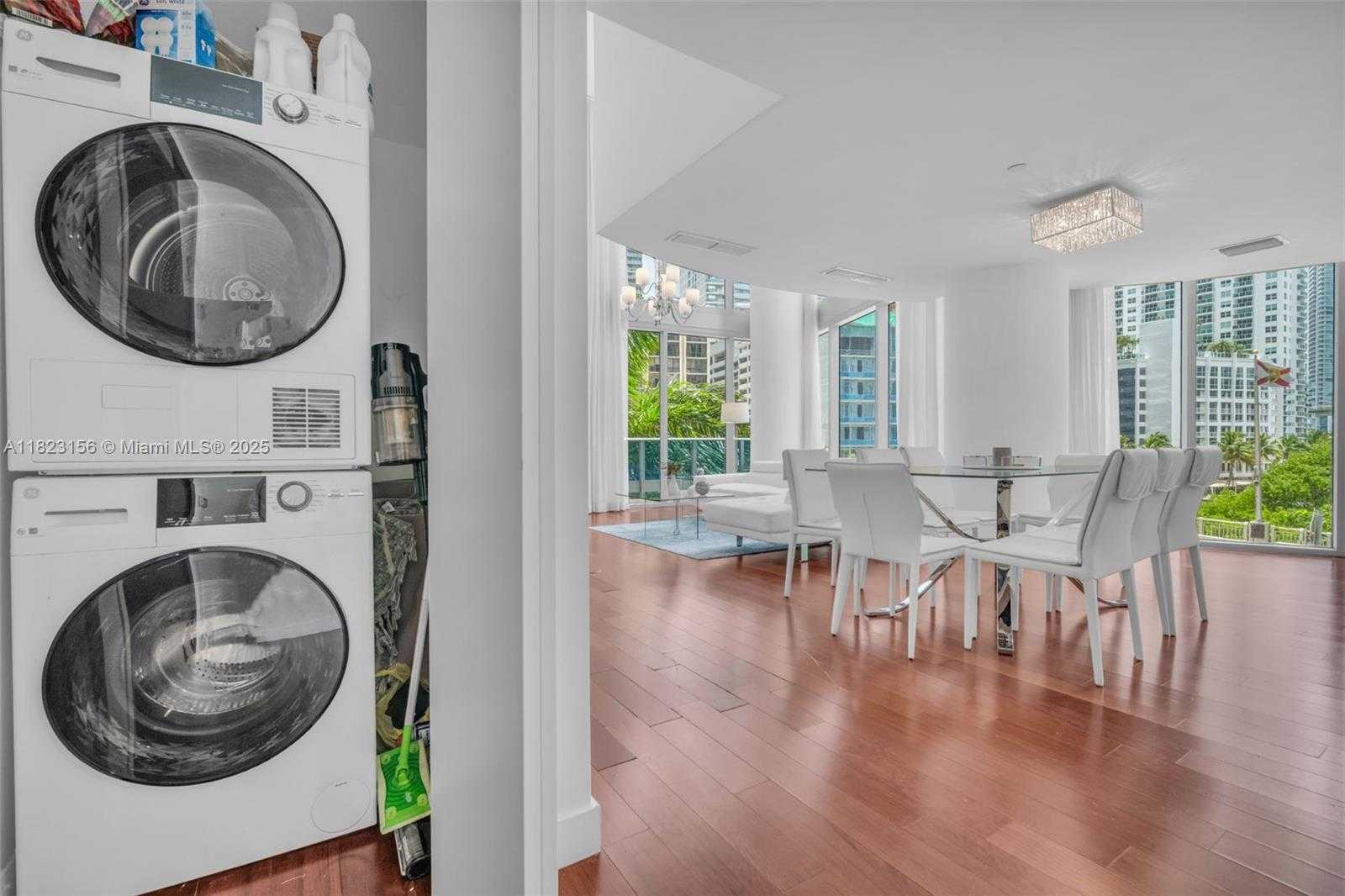 Small Image of 200 BISCAYNE BOULEVARD WAY #302, Miami Number 18