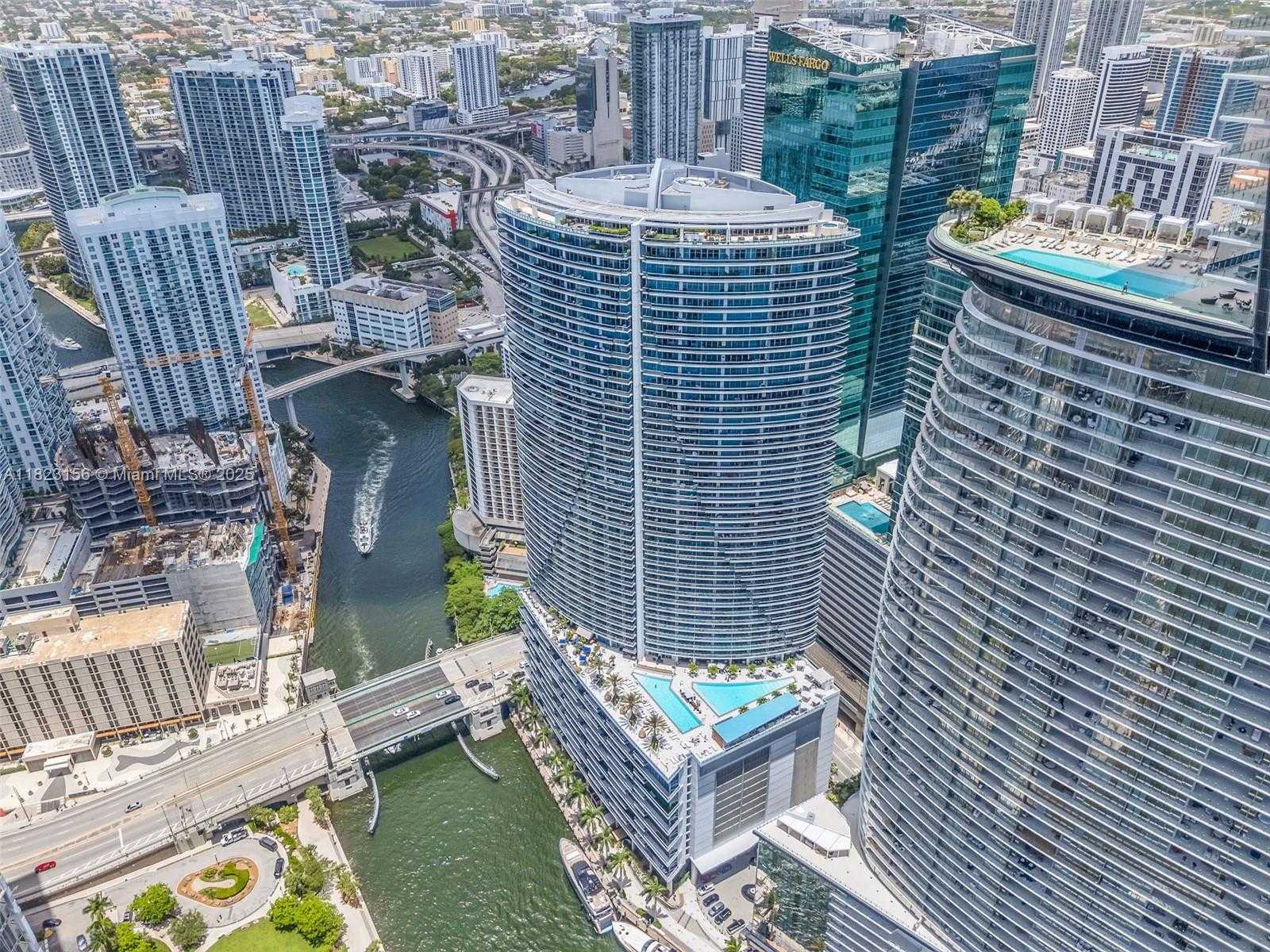 Small Image of 200 BISCAYNE BOULEVARD WAY #302, Miami Number 20
