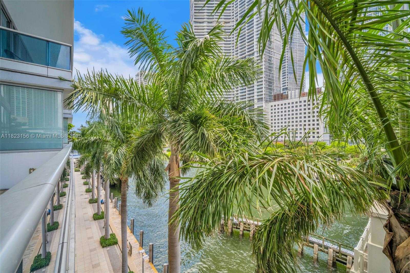 Small Image of 200 BISCAYNE BOULEVARD WAY #302, Miami Number 5