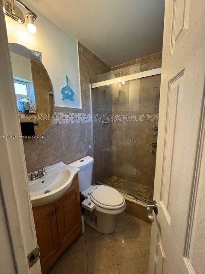 Small Image of 2103 NORTH 20TH AVE #1-2, Hollywood Number 4